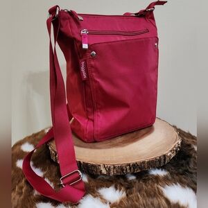 🔥Amazing Color🔥 Raspberry Pink Red Baggallini Crossbody Bag Purse